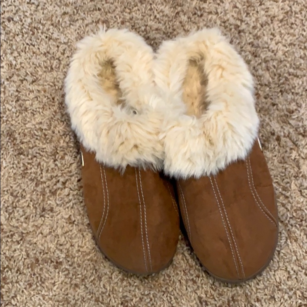 Never worn Acorn slippers